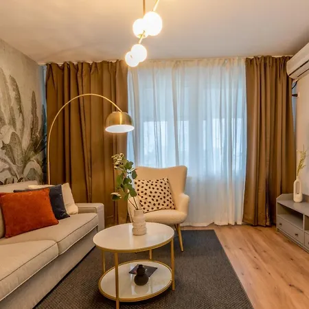 Urban Haven: 2br In Center Apartmán Bukurešť