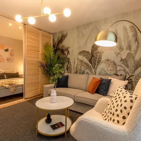 Apartmán Urban Haven: 2br In Center
