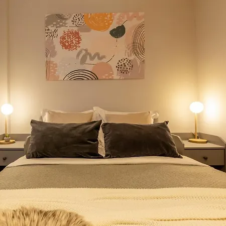 Urban Haven: 2br In Center * Bucharest